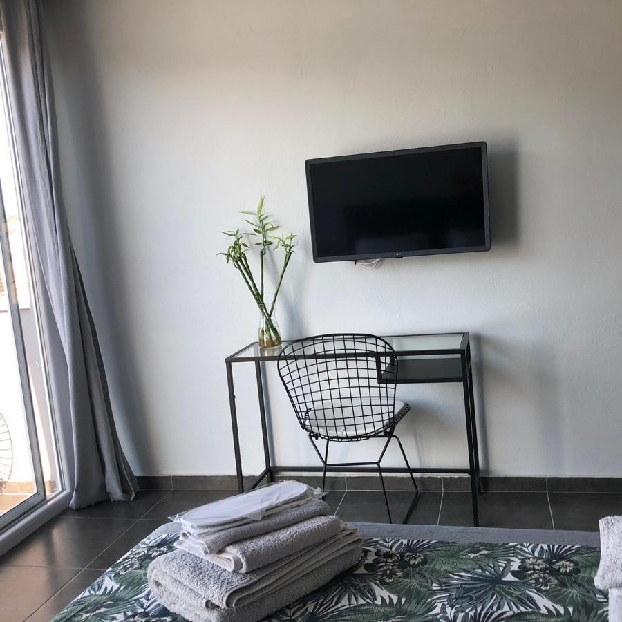 Glykanisos Suites เนอาเปรามอส ภายนอก รูปภาพ